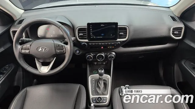 Hyundai Venue — Фото автомобиля 10