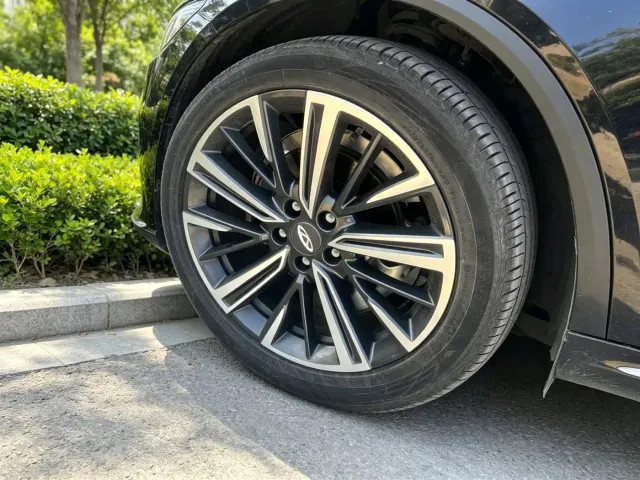 Chery Arrizo 8 — Фото автомобиля 8