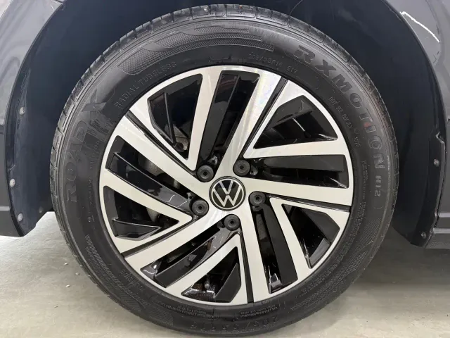 Volkswagen Lavida — Фото автомобиля 17