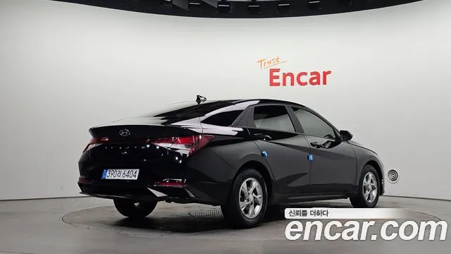 Hyundai Avante CN7 — Фото автомобиля 2