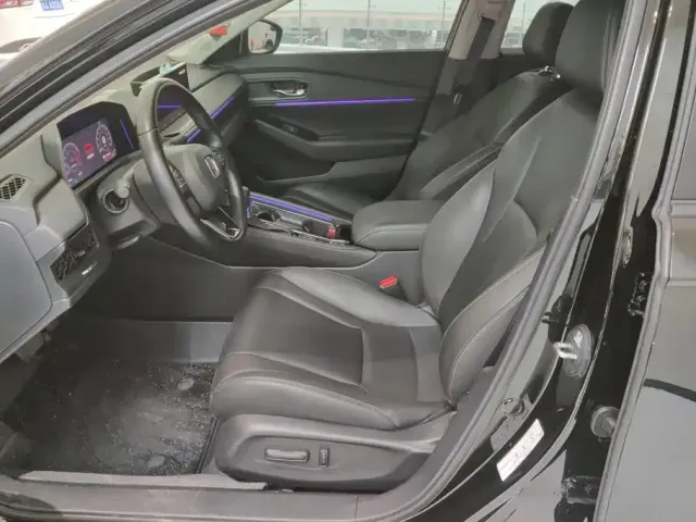 Honda Accord — Фото автомобиля 9