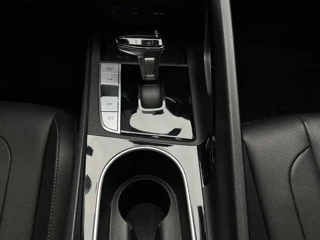 Hyundai Elantra — Фото автомобиля 10