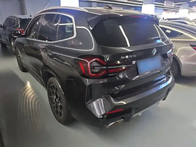 BMW BMW X3 2022 Facelift xDrive25i M Sport Package — Фото автомобиля 4