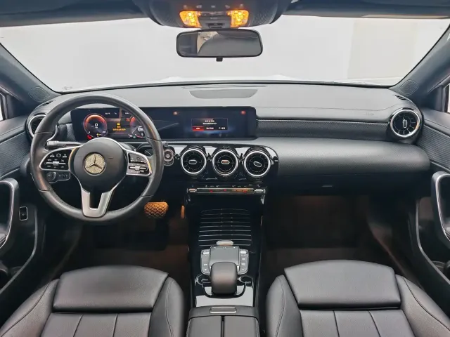 Mercedes-Benz A-Class — Фото автомобиля 15
