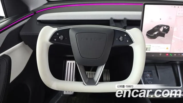 Tesla Model Y — Фото автомобиля 19