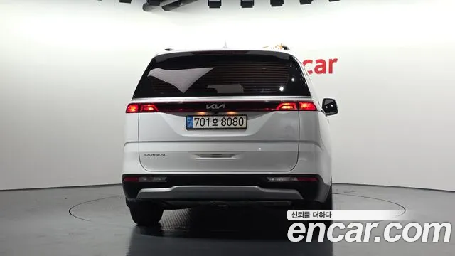 Kia Carnival 4th Gen — Фото автомобиля 4