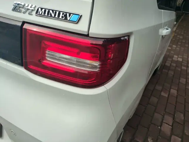 Wuling Hongguang Mini EV — Фото автомобиля 7