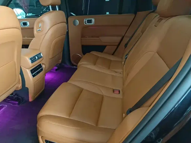 Li Auto L7 — Фото автомобиля 16