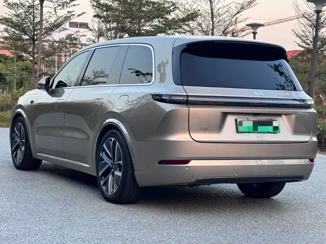 Li Auto L9 — Фото автомобиля 6
