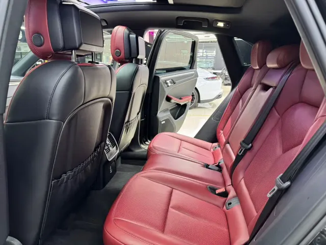 Porsche Macan — Фото автомобиля 7