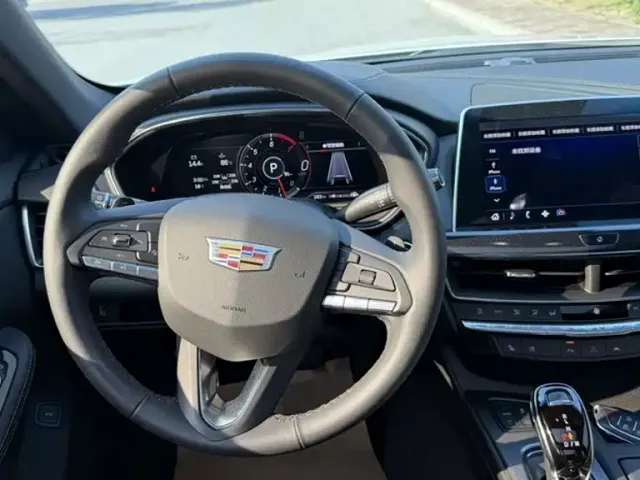 Cadillac CT5 — Фото автомобиля 10
