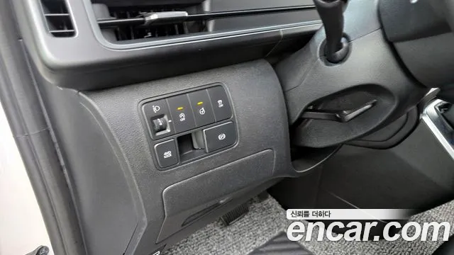 Hyundai Staria Staria 4WD Tourer 9 мест — Фото автомобиля 15