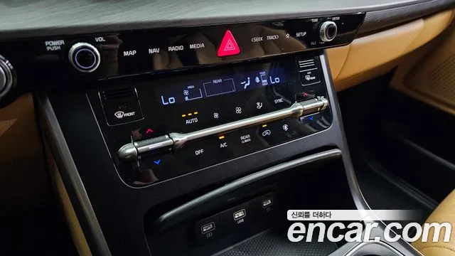 Kia Canival Carnival 4 поколение Дизель 9 мест Prestige — Фото автомобиля 8