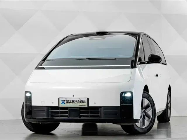 Li Auto MEGA — Фото автомобиля 2