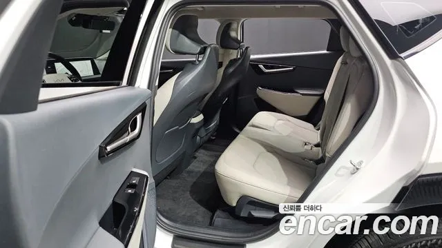Kia EV6 — Фото автомобиля 19