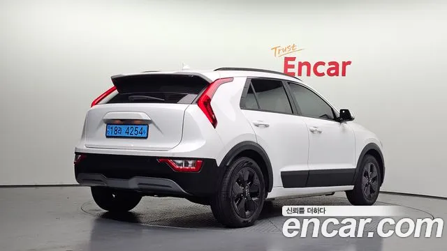 Kia Niro — Фото автомобиля 2