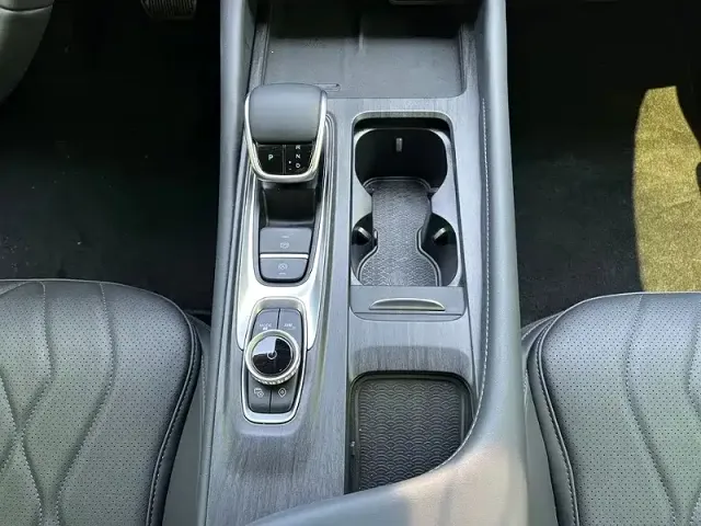 Chery Arrizo 8 PRO 2025 Pro 1.6T Luxury — Фото автомобиля 5