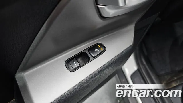 Kia Niro — Фото автомобиля 29