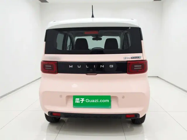 Wuling Hongguang Mini EV — Фото автомобиля 3