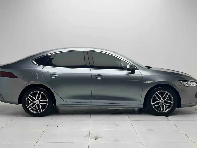 BYD Qin PLUS — Фото автомобиля 24
