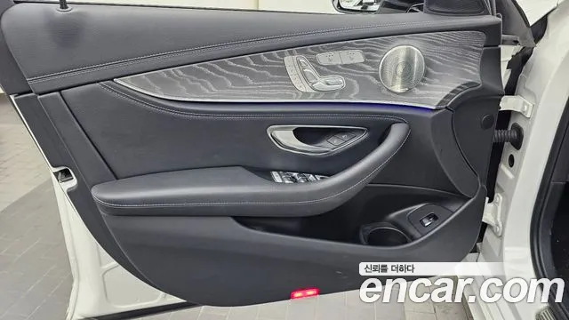 Mercedes-Benz E-Class E-класс W213 — Фото автомобиля 21
