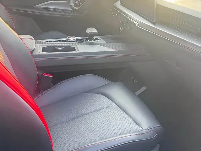 Changan Z6 — Фото автомобиля 11