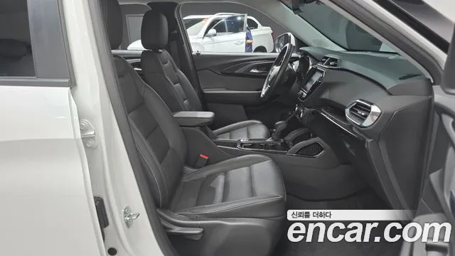 Chevrolet Trailblazer — Фото автомобиля 11