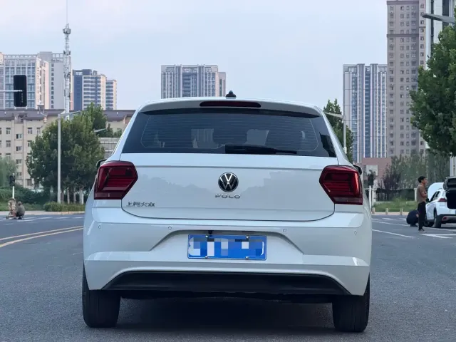 Volkswagen Polo 2023 Plus 1.5L Automatic Colorful Tech Edition — Фото автомобиля 5