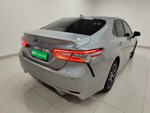 Toyota Camry — Фото автомобиля 6