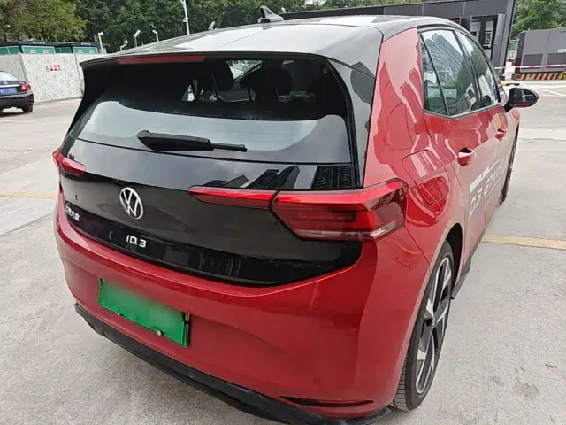 Volkswagen ID.3 — Фото автомобиля 6