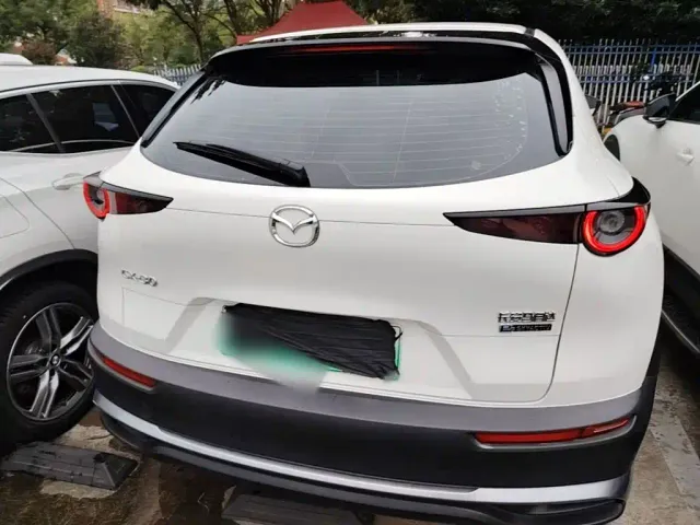 Mazda CX-30 EV — Фото автомобиля 5