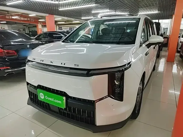 Фотография автомобиля — Maxus Dajia 7