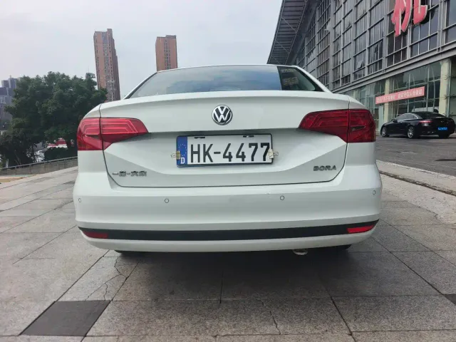 Volkswagen Bora — Фото автомобиля 4