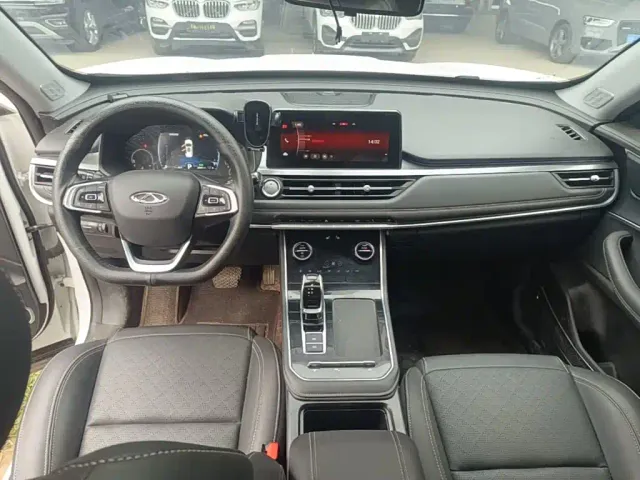 Chery Tiggo 8 — Фото автомобиля 9