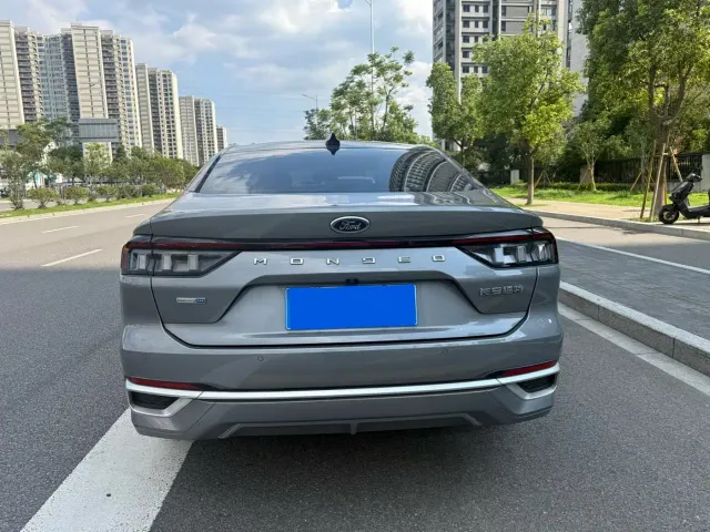 Ford Mondeo — Фото автомобиля 14