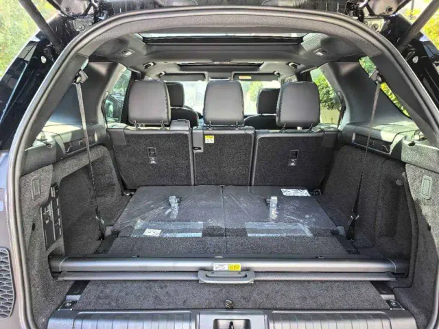 Land Rover Discovery — Фото автомобиля 12