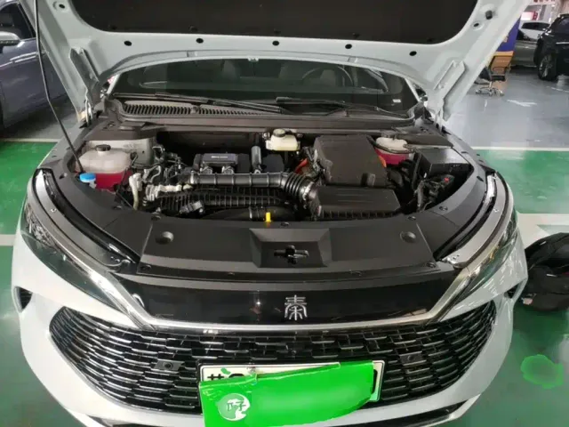 BYD Qin L — Фото автомобиля 19