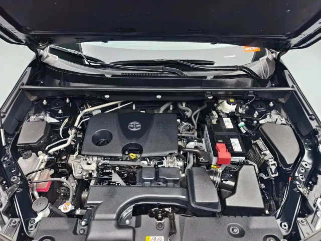 Toyota RAV4 — Фото автомобиля 6