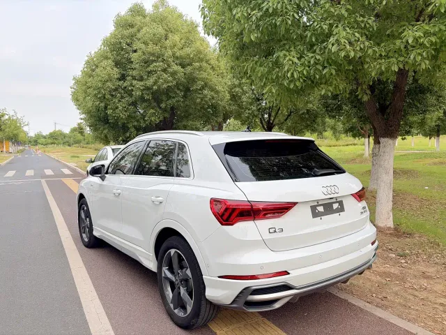 Audi Q3 — Фото автомобиля 6