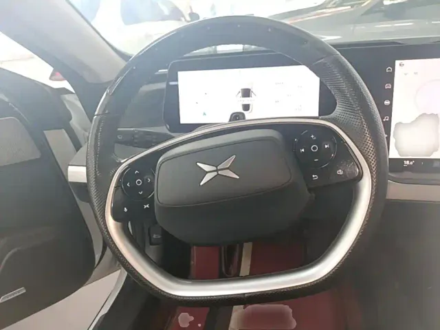 Xpeng P7 — Фото автомобиля 10