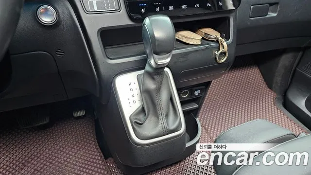 Hyundai Staria — Фото автомобиля 12