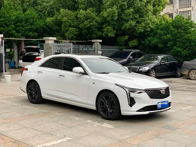 Cadillac CT4 — Фото автомобиля 2