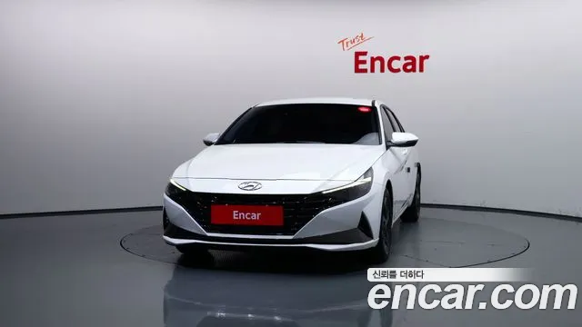 Hyundai Avante — Фото автомобиля 3
