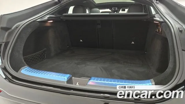 Mercedes-Benz GLE-Class — Фото автомобиля 11