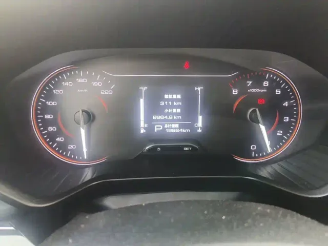 Wuling Jiachen — Фото автомобиля 4
