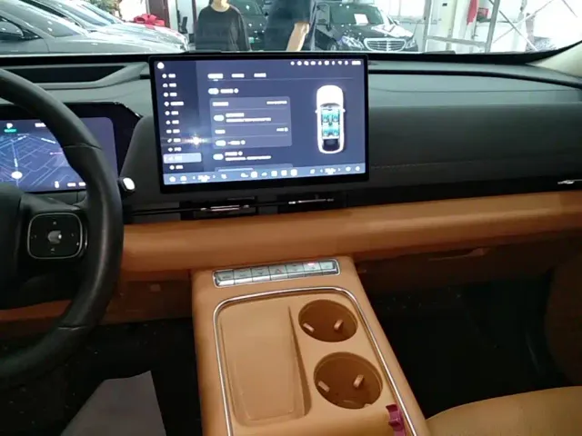 Haval Xiaolong MAX — Фото автомобиля 12