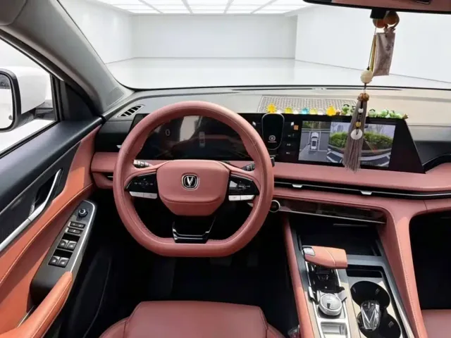 Changan CS75 Plus — Фото автомобиля 4