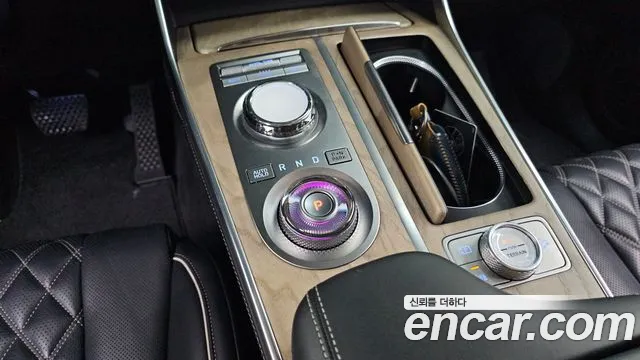 Genesis GV80 — Фото автомобиля 9