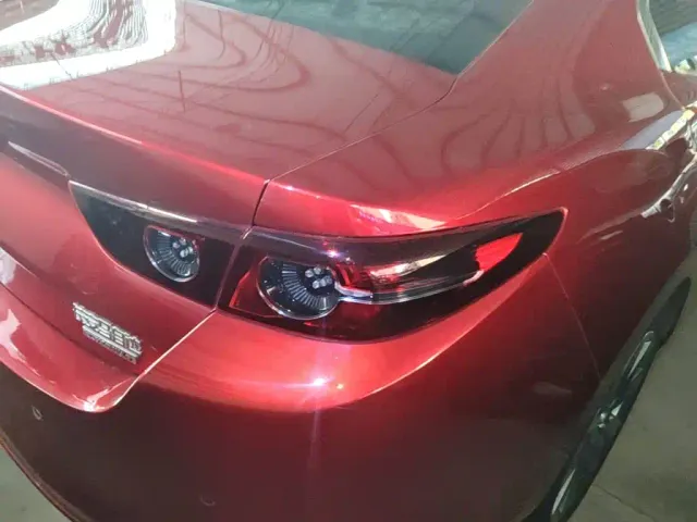 Mazda Axela — Фото автомобиля 7