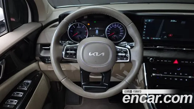 Kia Carnival Generation 4 — Фото автомобиля 13